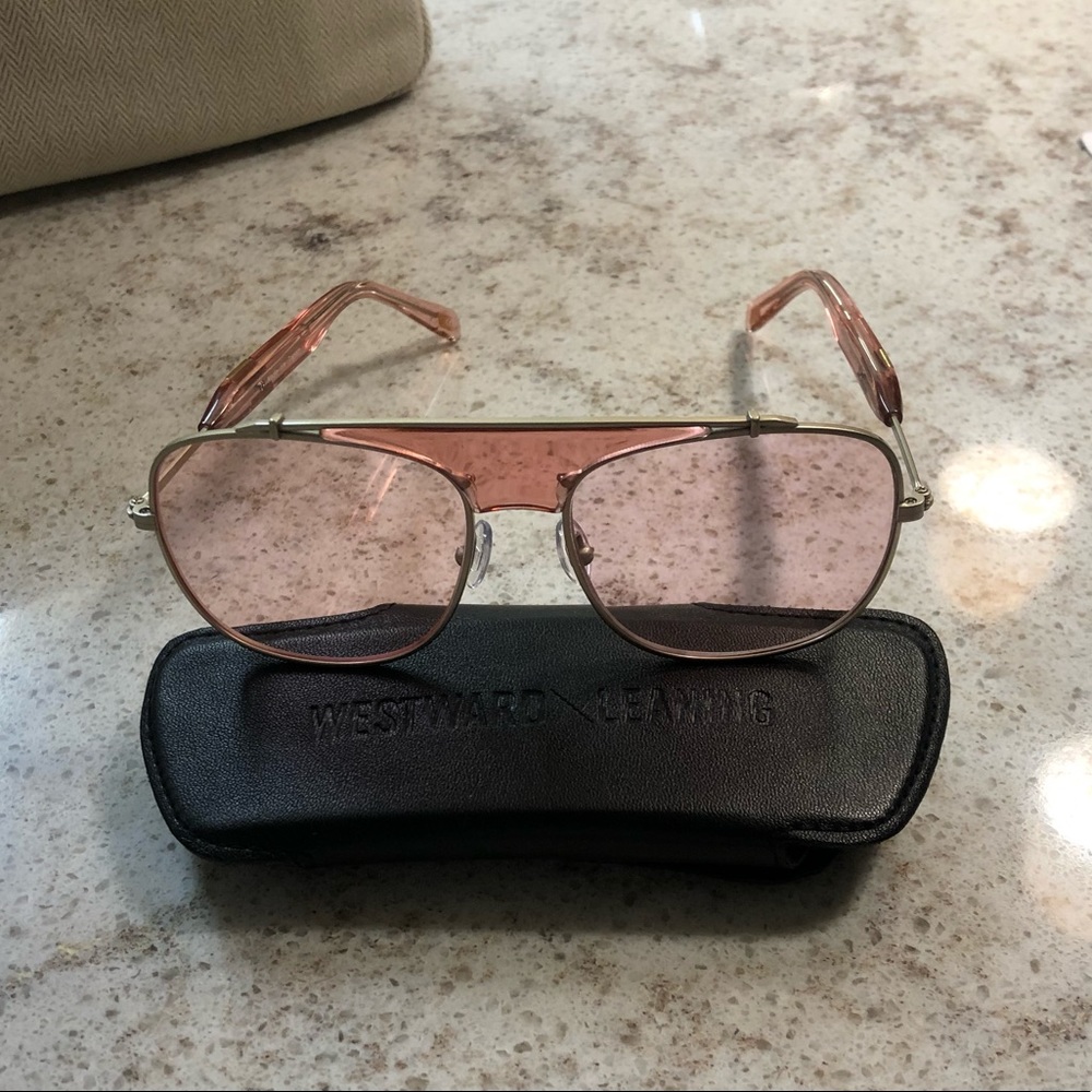 Pink shade sunglasses Westward X Leaning